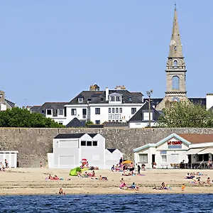 *** Otel De La Citadelle Lorient Fransa