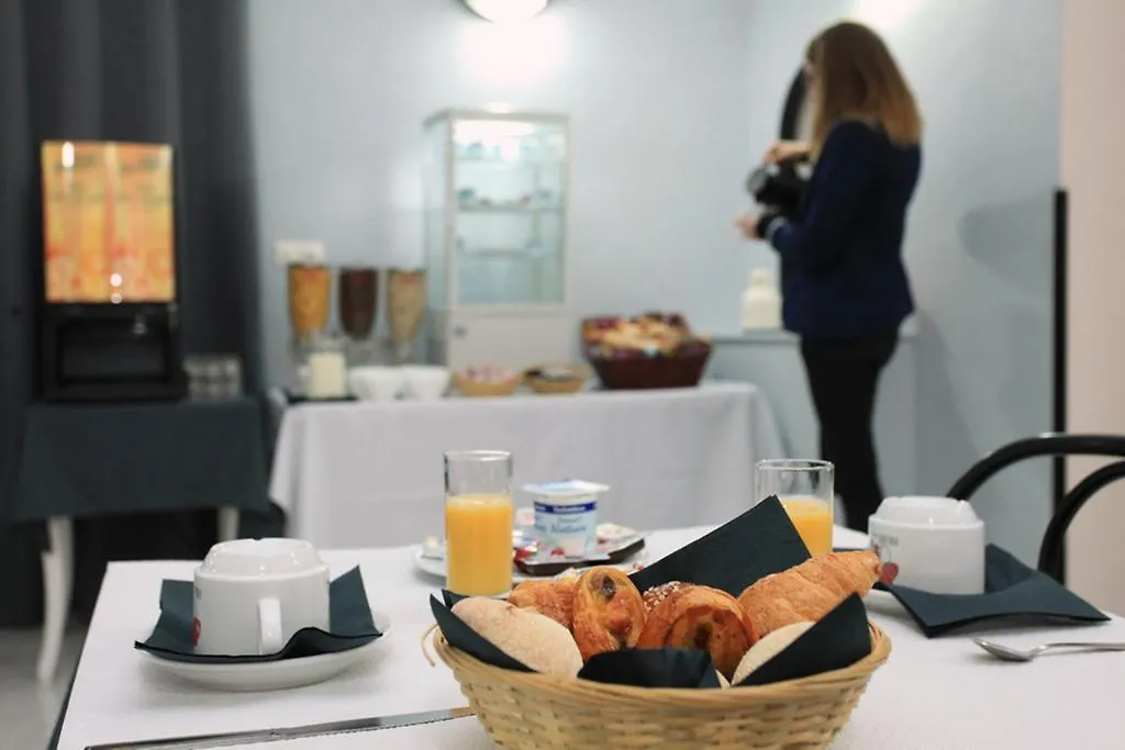Hotel 66 Νίκαια