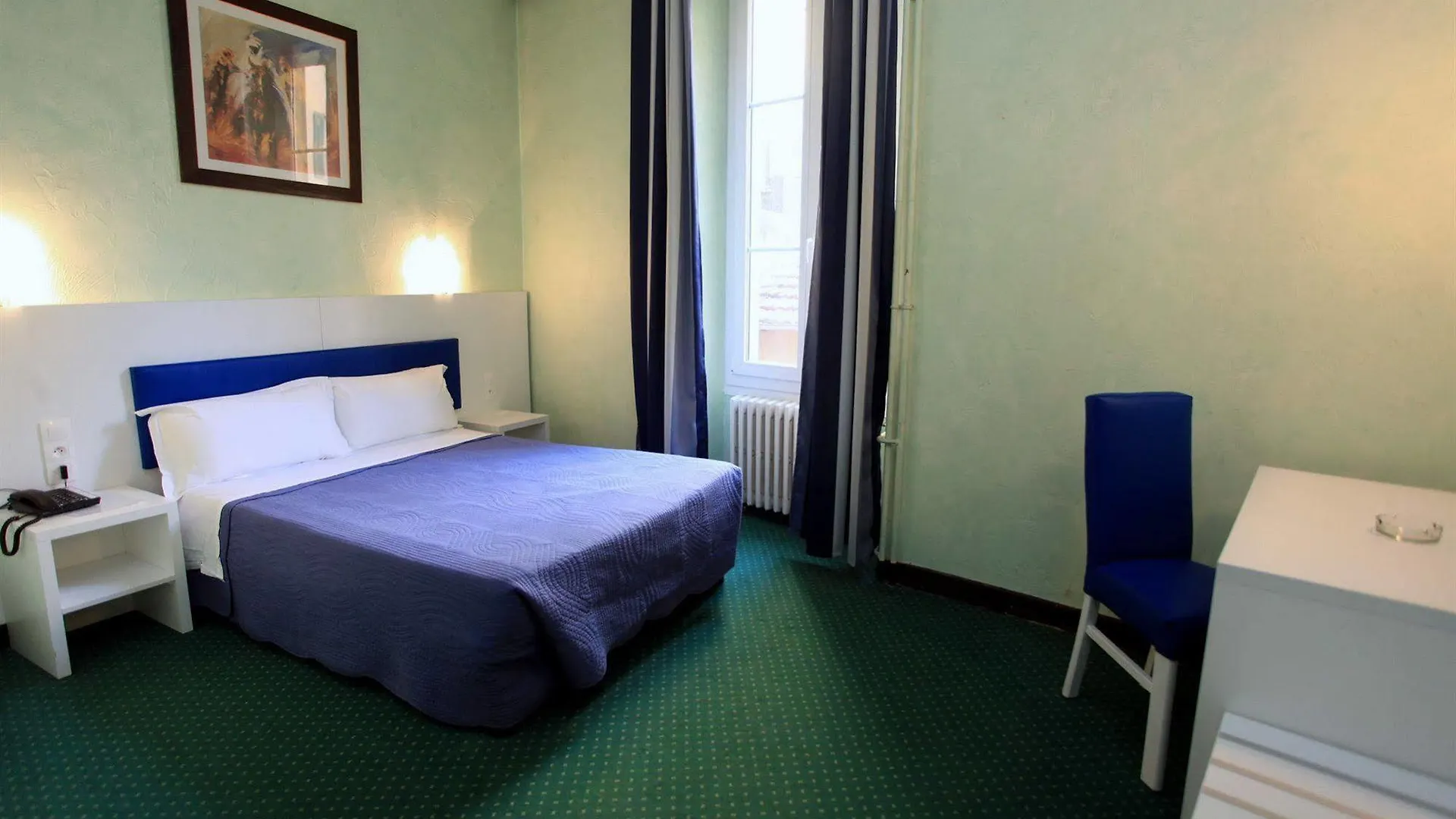 Hotel 66 Nice 4*,